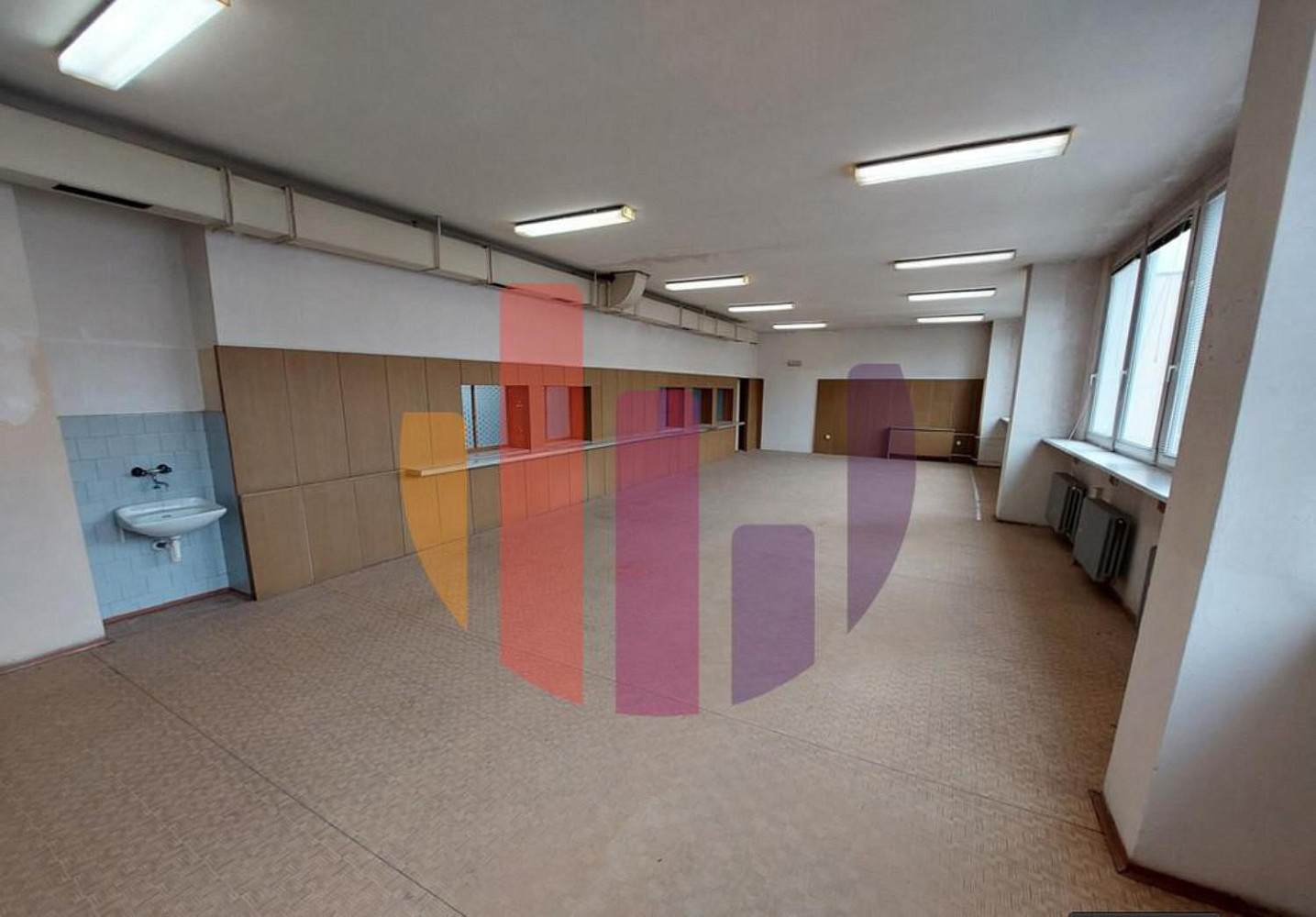 Pronájem kanceláře 102 m² — photo 4