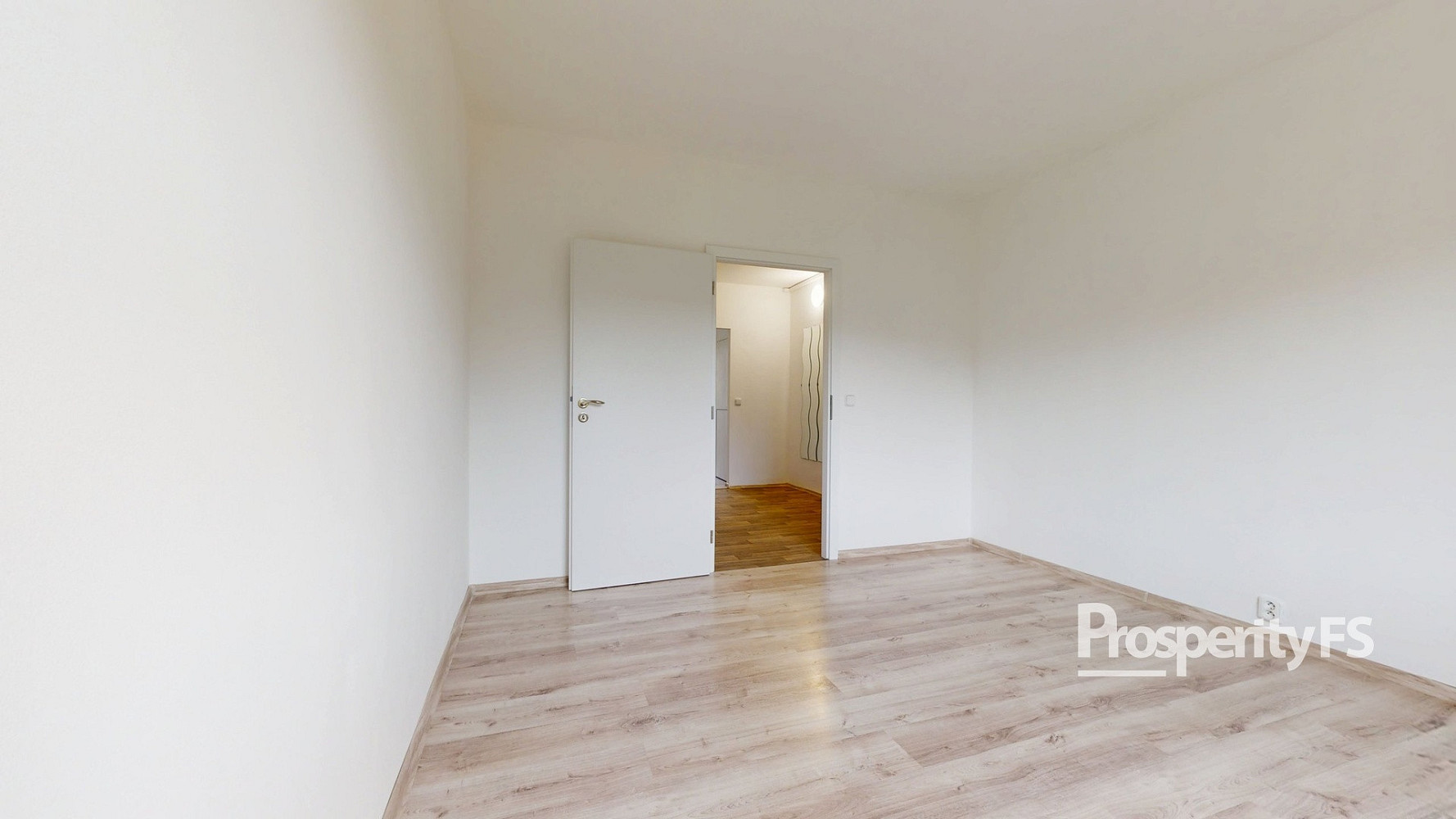 Pronájem bytu 3+1 78 m² – fotografie 3