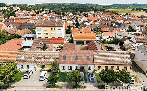 Prodej domu 150 m² s pozemkem 342 m², Velké Pavlovice, okres Břeclav