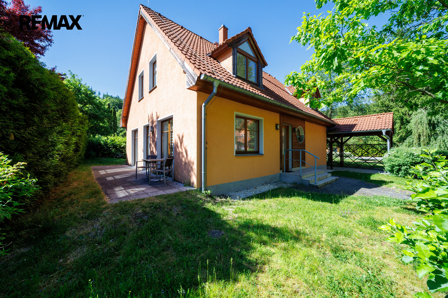 Prodej domu 137 m² s pozemkem 458 m² — photo 2