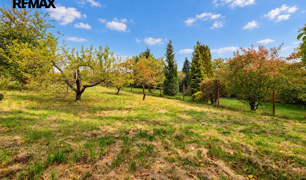 Prodej stavebního pozemku 905 m², Týnec nad Labem – náhled fotky 3