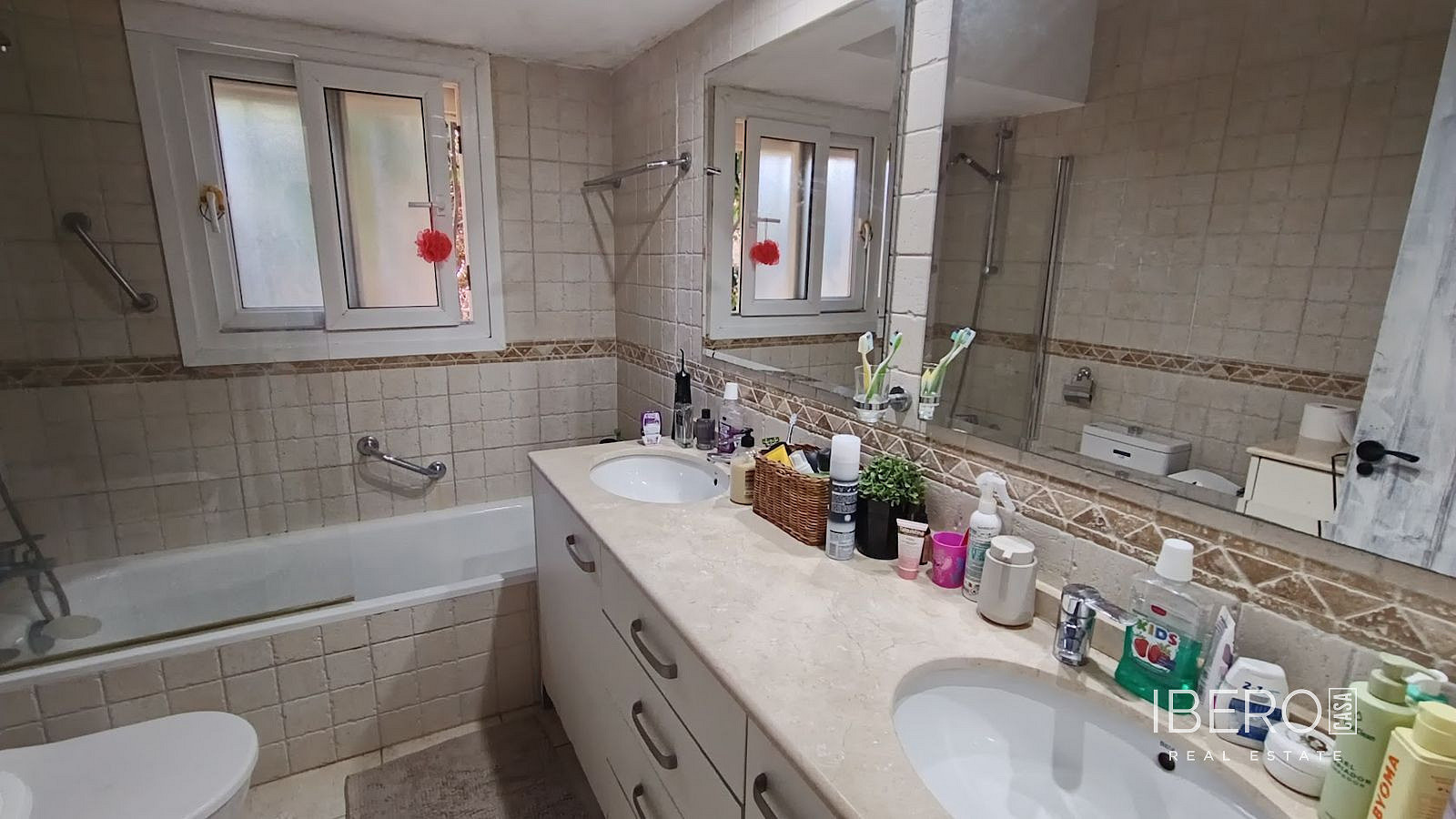 Prodej domu 302 m² s pozemkem 1 292 m² — photo 2