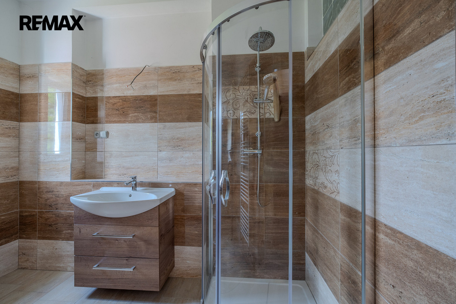 Prodej domu 306 m² s pozemkem 621 m² – fotografie 4