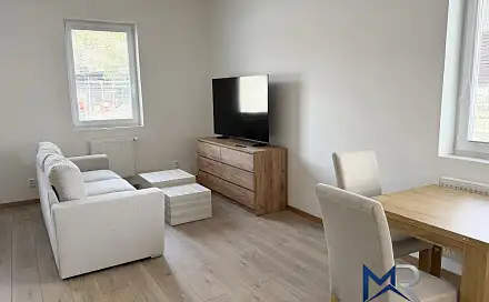 Pronájem bytu 1+kk 40 m²