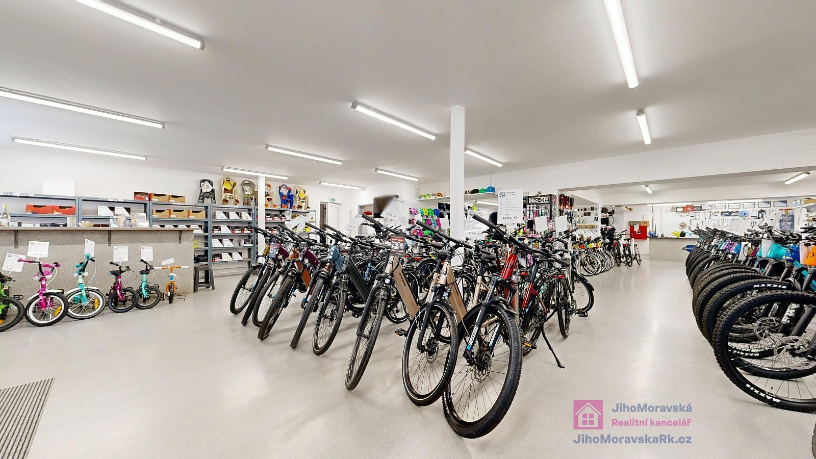 Prodej obchodních prostor 639 m² – fotografie 4