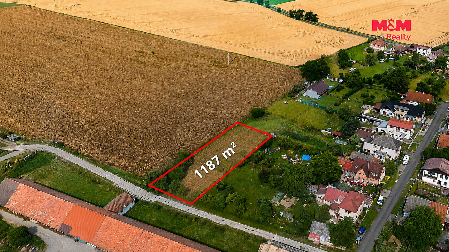 Prodej stavebního pozemku 1 187 m² — photo 2