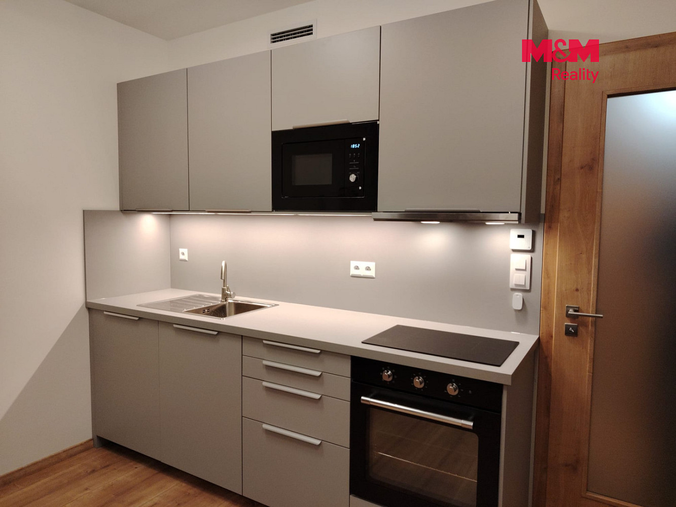 Prodej bytu 1+kk 28 m² – fotografie 4