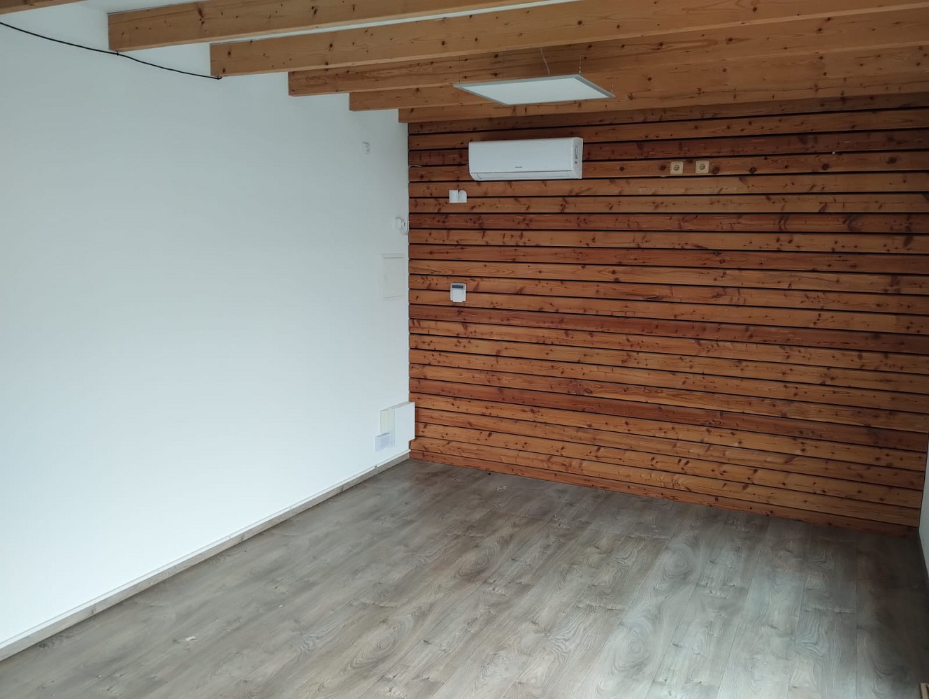 Prodej obchodních prostor 28 m² – pohled 3