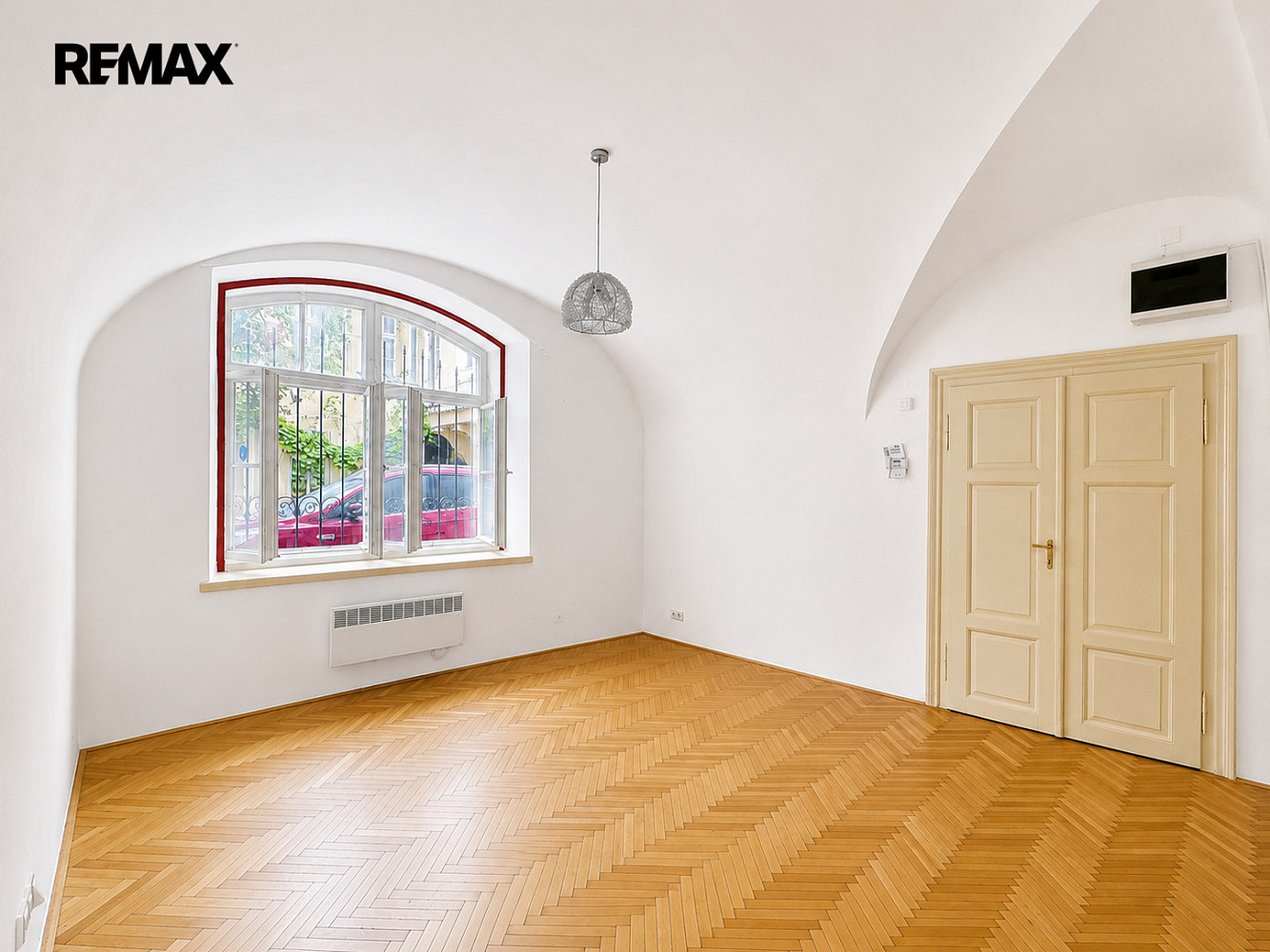 Pronájem kanceláře 62 m² – fotografie 2