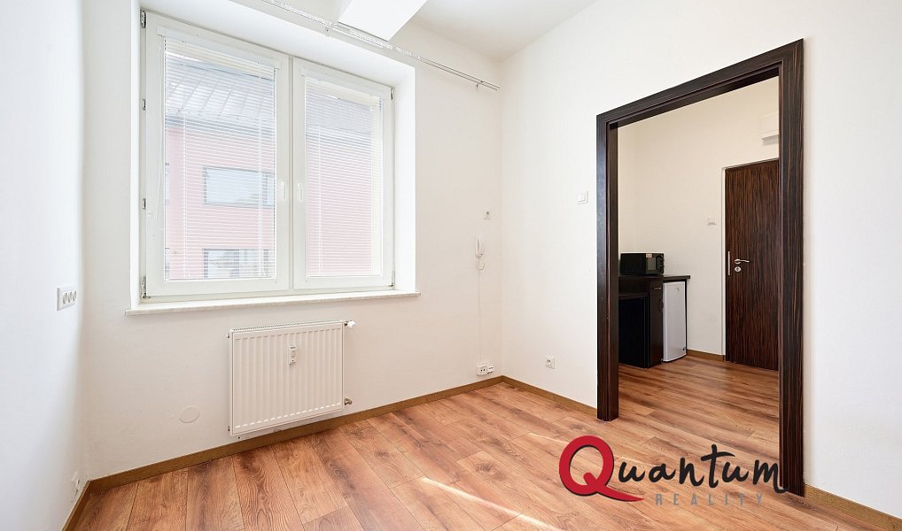Prodej komerčního prostoru, 19 m², Suchdol - Praha 6, Praha
