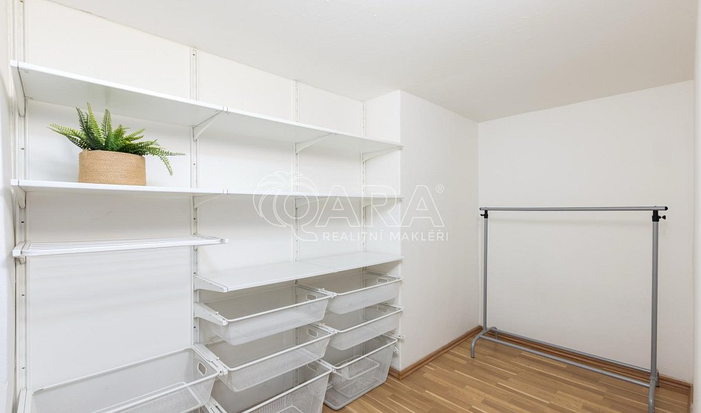 Prodej bytu 2+1 88 m², Praha – náhled fotky 20