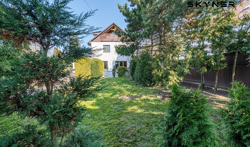 Prodej domu 300 m² s pozemkem 585 m², Chuderov – náhled fotky 9