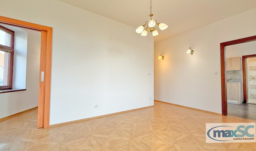 Prodej domu (jiného typu) 226 m² s pozemkem 358 m², Holice – náhled fotky 9