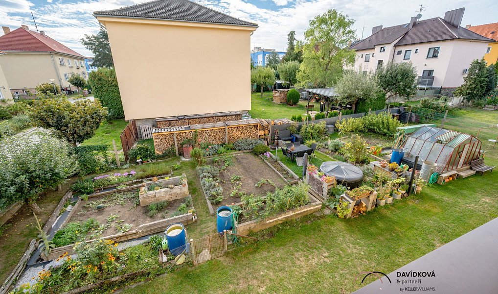 Prodej bytu 2+1 72 m², Velešín – náhled fotky 32