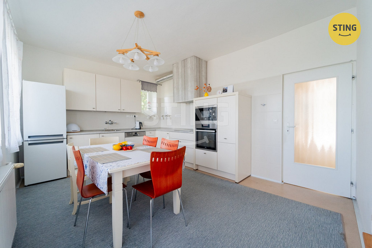 Prodej bytu 4+1 92 m² — photo 2