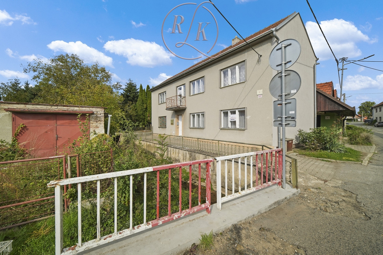 Prodej domu 164 m² s pozemkem 2 215 m²