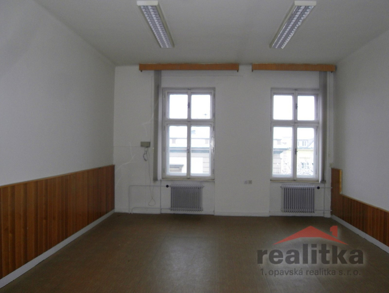 Pronájem kanceláře 220 m² – fotografie 5