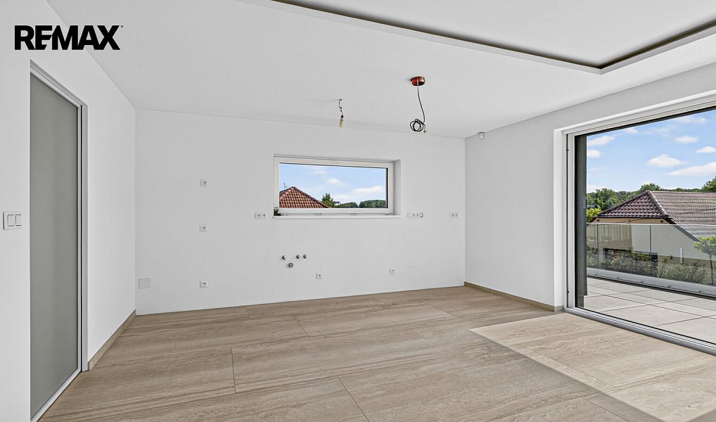 Prodej domu 358 m² s pozemkem 732 m², Sedlec – náhled fotky 3