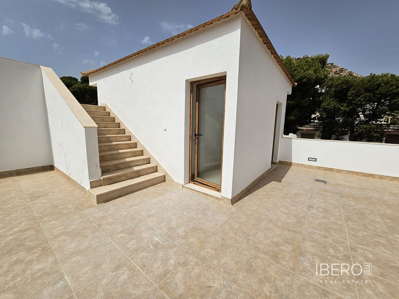 Prodej domu 760 m² s pozemkem 1 000 m² - More
