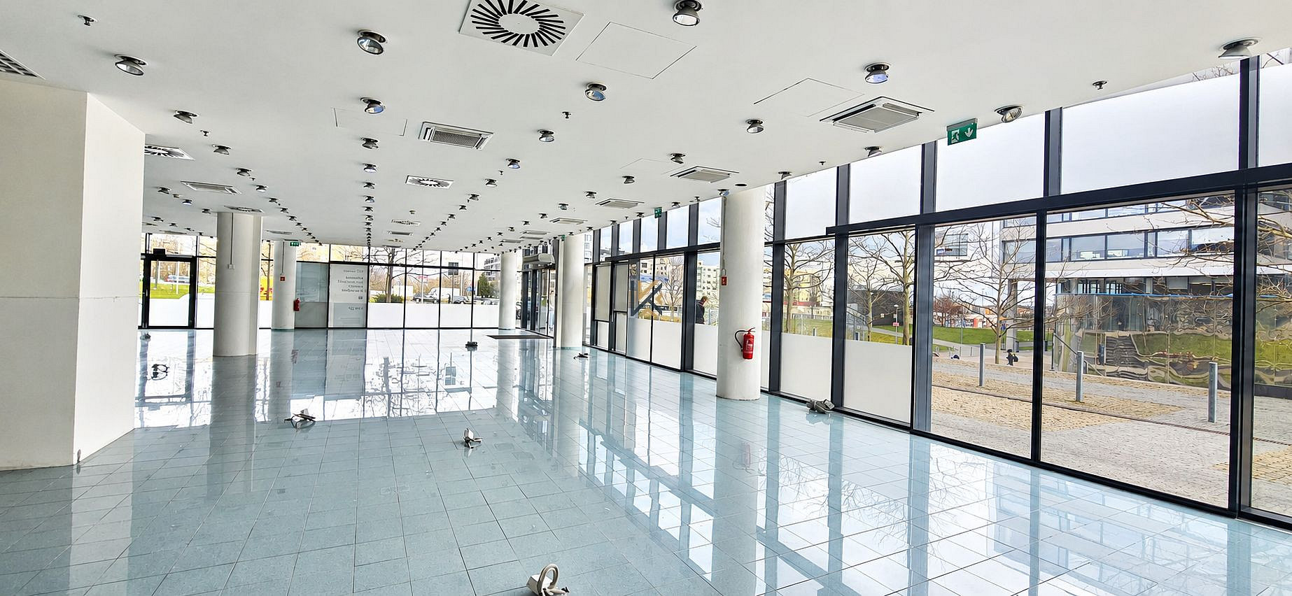 Pronájem obchodních prostor 262 m²