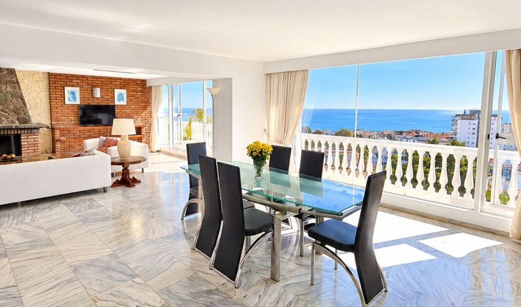 Prodej bytu 3+kk, 215 m², Torremolinos
