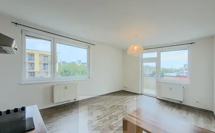 Pronájem bytu 1+kk 41 m², Podkovářská, Praha 9 - Vysočany