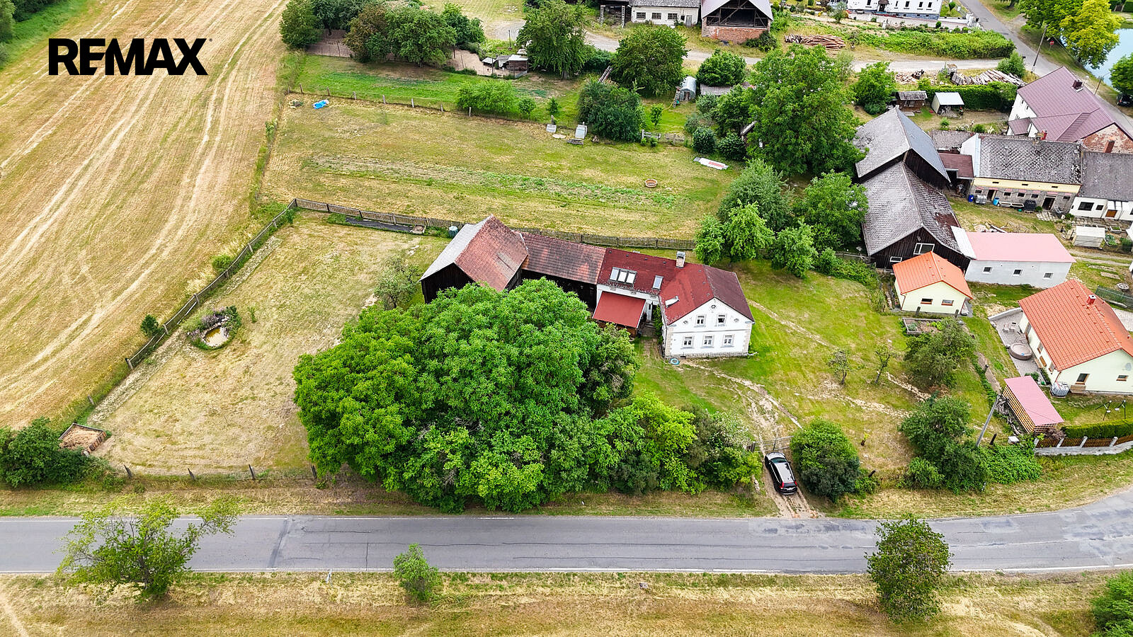 Prodej domu 300 m² s pozemkem 3 129 m² – fotografie 3