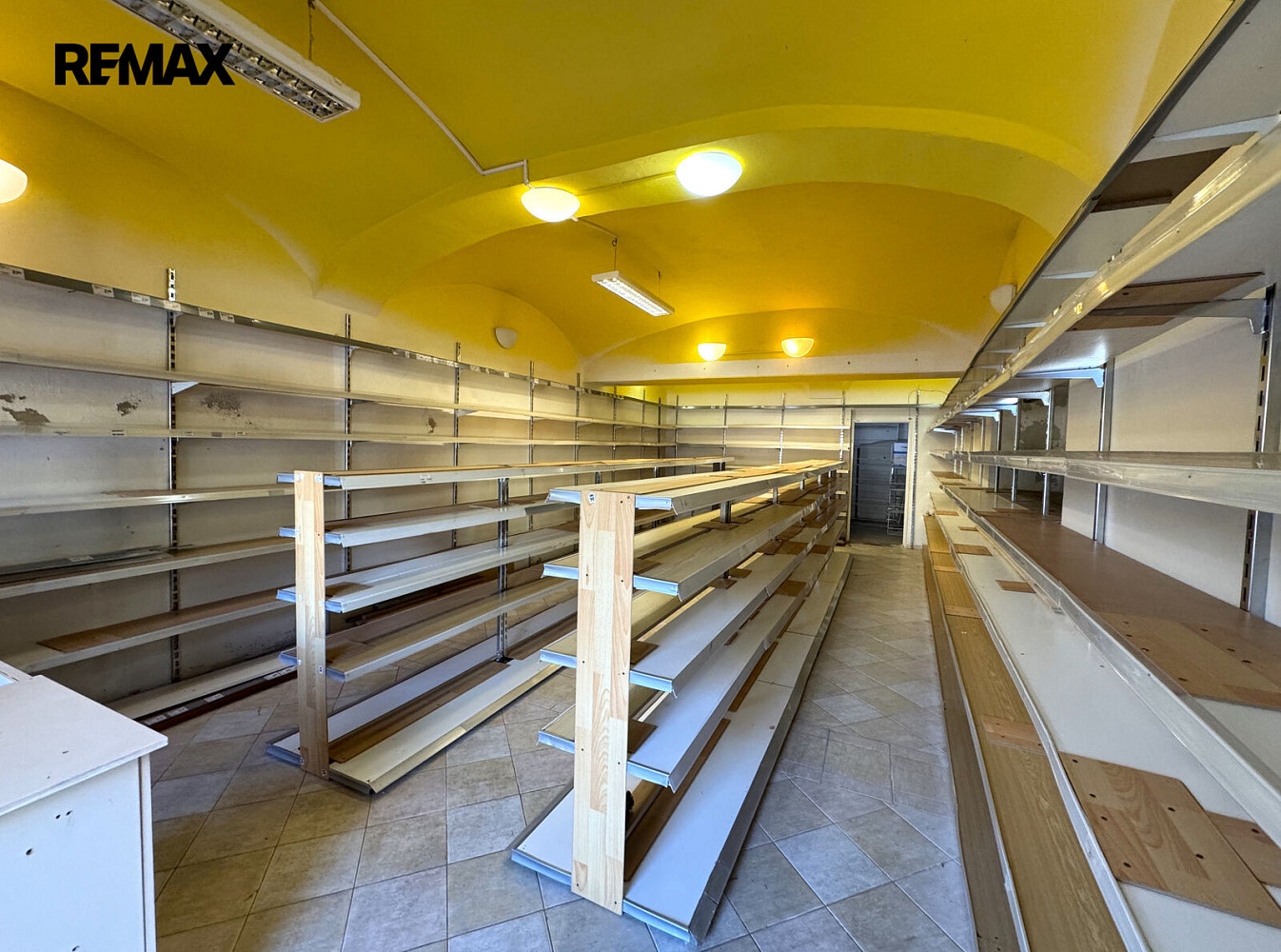 Pronájem obchodních prostor 58 m² – fotografie 5