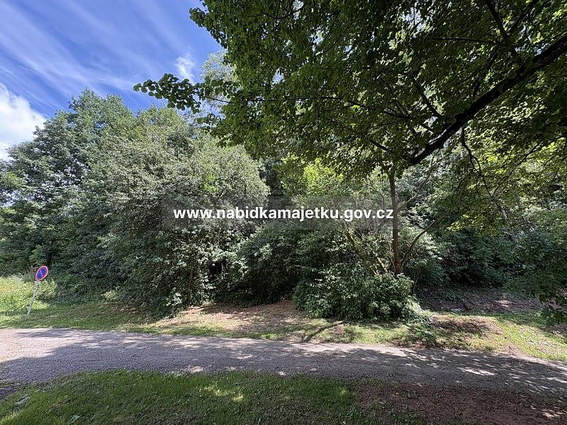 Prodej pozemku 1 175 m²