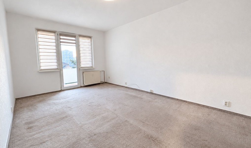 Pronájem bytu 2+1 54 m², Sokolov – náhled fotky 2