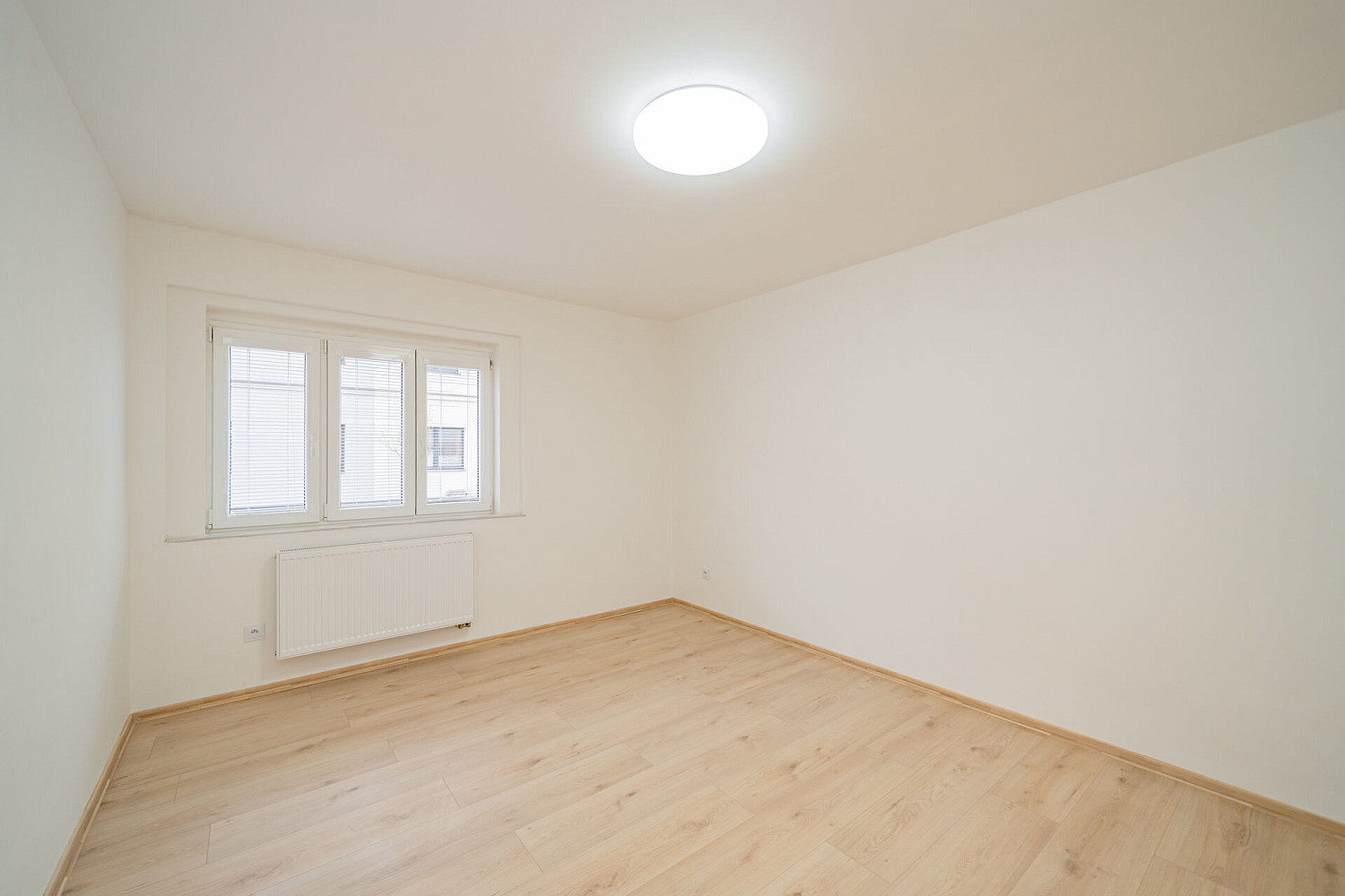 Prodej bytu 2+1 65 m² — photo 2