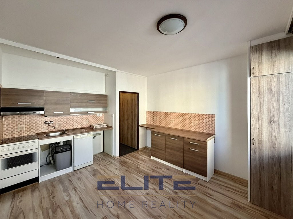 Pronájem bytu 2+kk 45 m² – fotografie 4