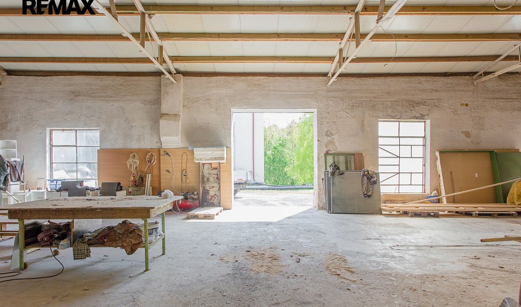 Pronájem výrobních prostor 300 m², Babice u Rosic – náhled fotky 3
