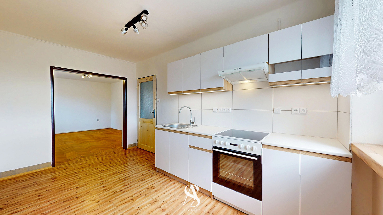 Pronájem bytu 2+kk 50 m² — photo 2