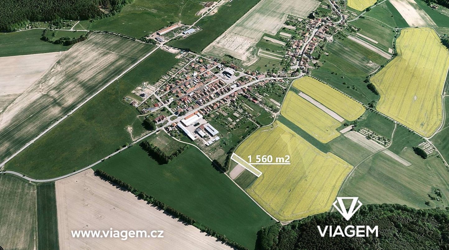 Prodej pole 390 m²