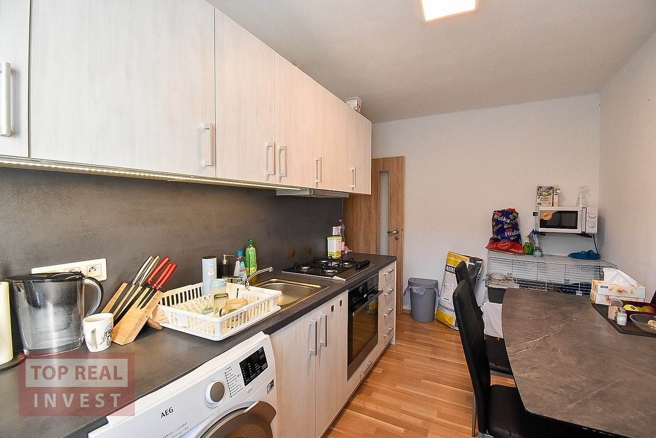 Pronájem bytu 2+1 62 m² – fotografie 4