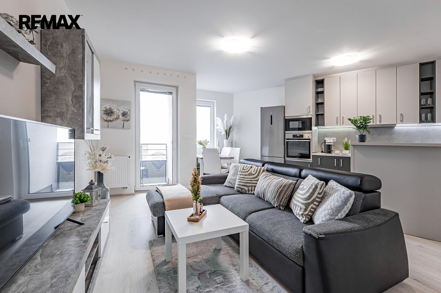 Prodej bytu 1+kk 49 m² – fotografie 4