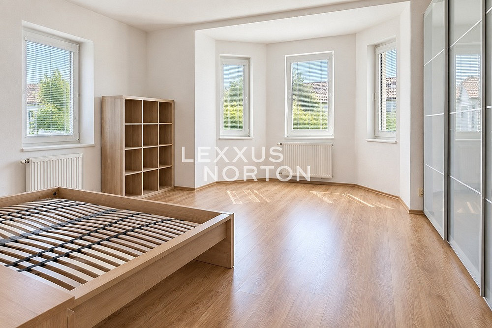 Pronájem bytu 4+1 155 m² – fotografie 5