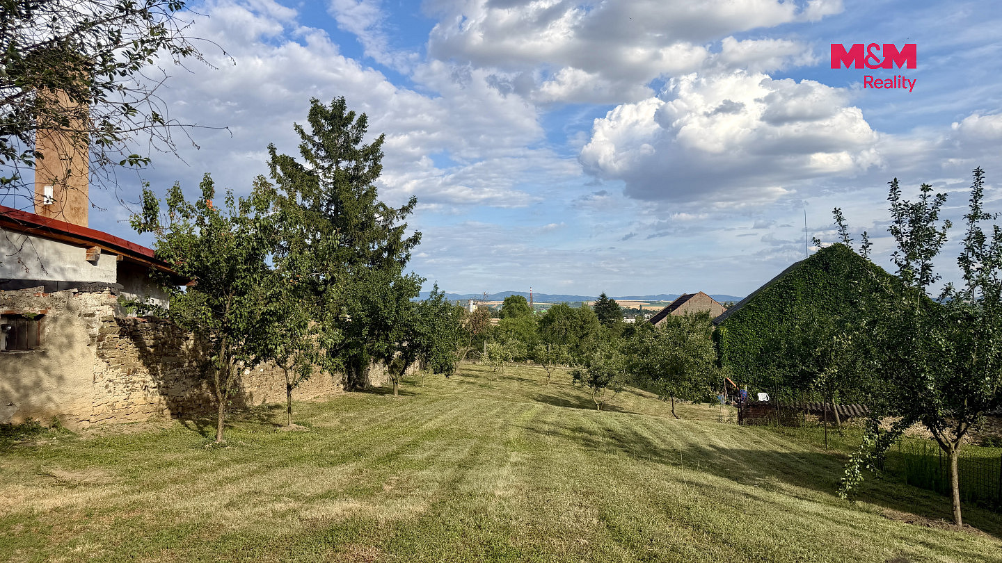 Prodej stavebního pozemku 590 m² — photo 3