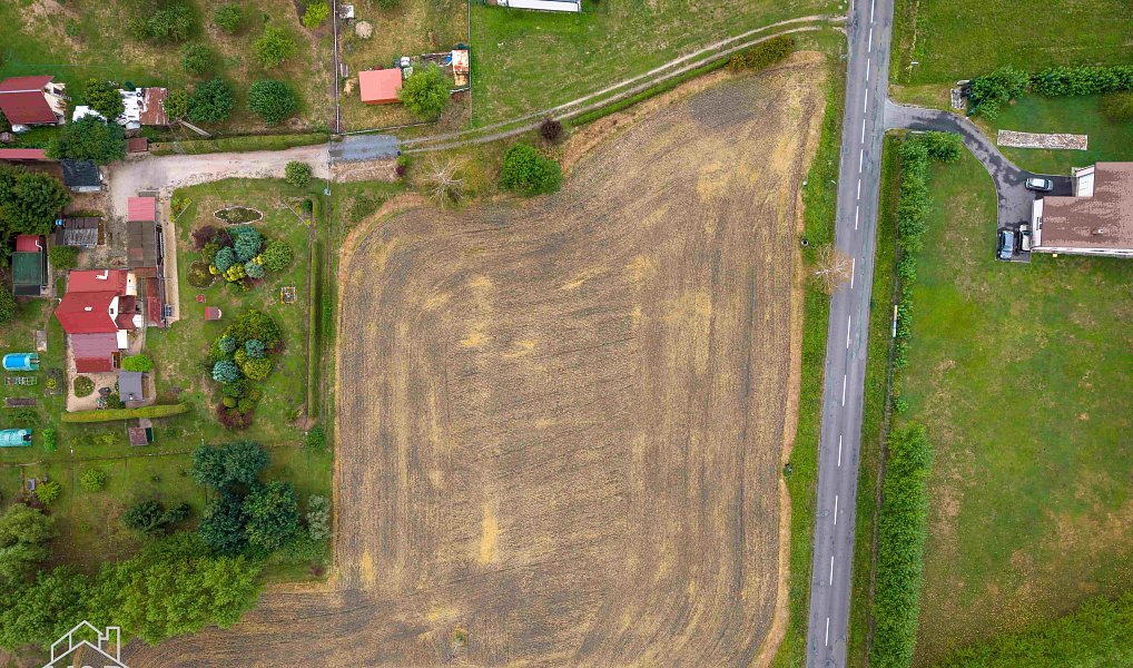 Prodej stavebního pozemku 1 000 m², Sruby – náhled fotky 7