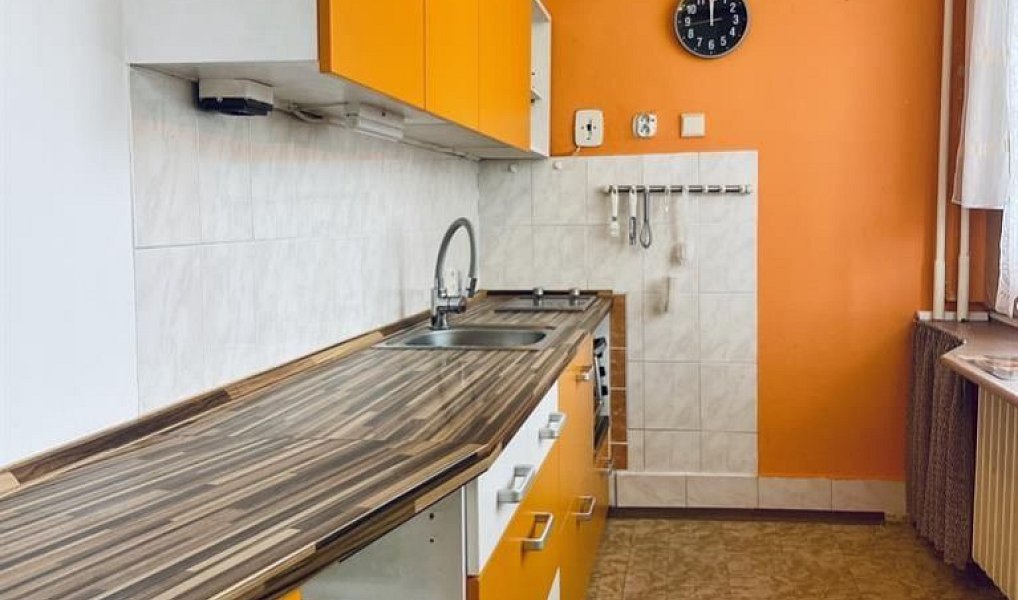 Pronájem bytu 3+1 57 m², Broumov – náhled fotky 3