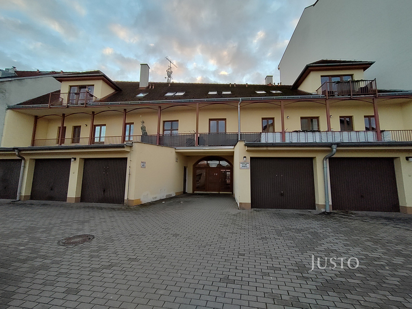 Pronájem garáže 17 m2 s pozemkem 17 m2 — photo 5