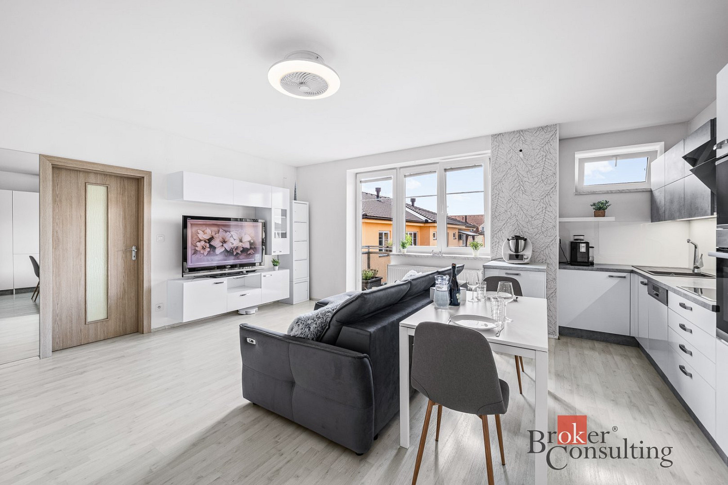 Pronájem bytu 3+kk 73 m²