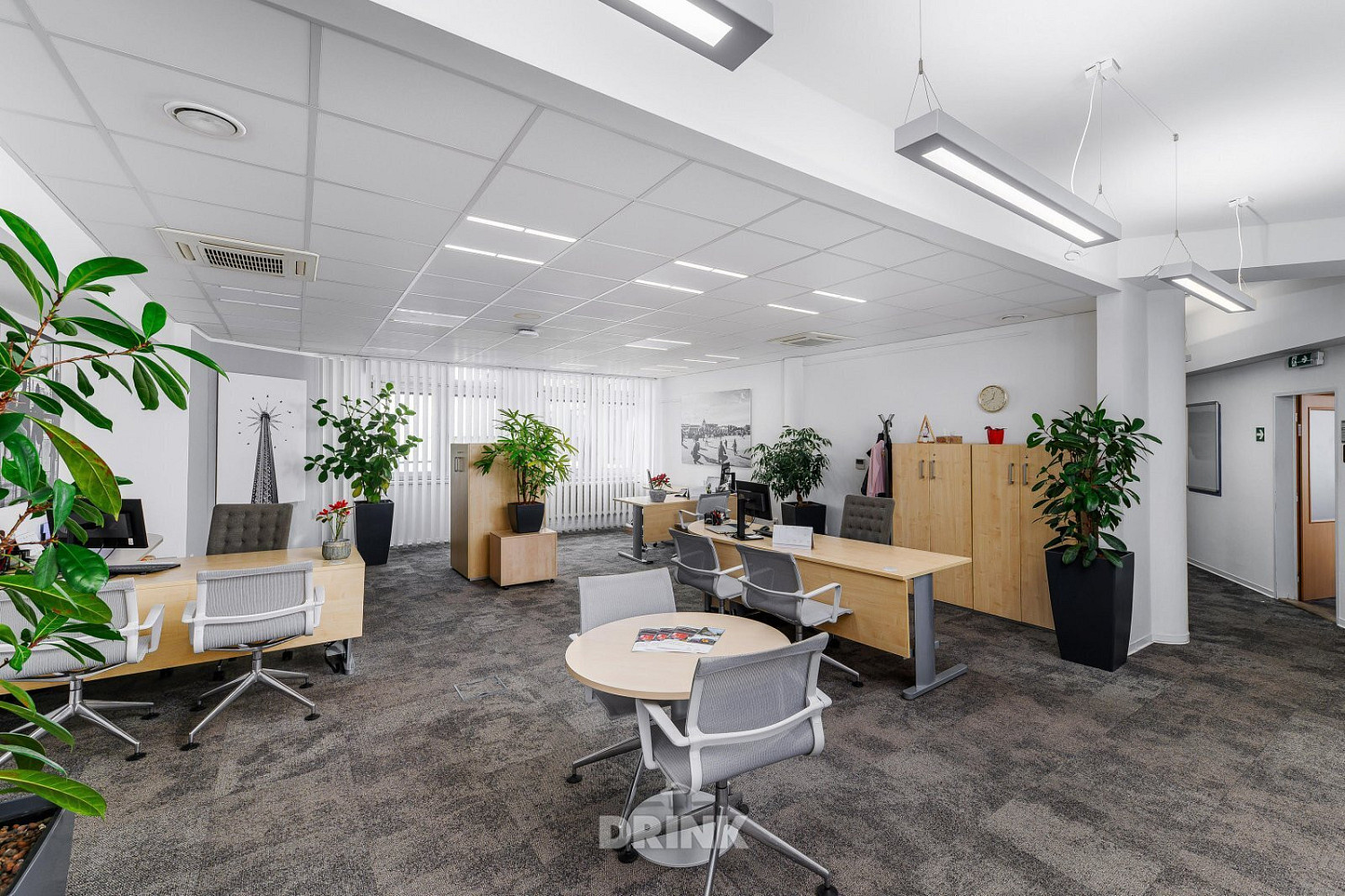 Pronájem kanceláře 243 m²