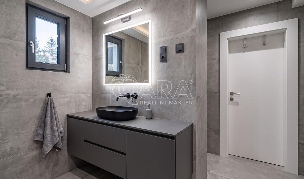 Prodej domu 312 m² s pozemkem 3 785 m², Beroun – náhled fotky 31
