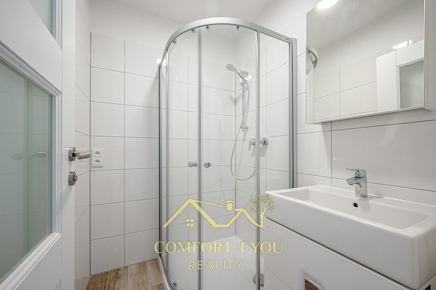 Pronájem bytu 2+kk 48 m² – fotografie 4