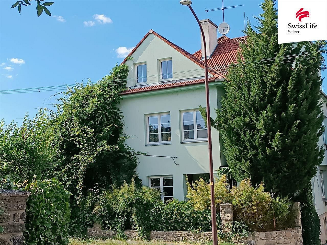Prodej domu 282 m² s pozemkem 608 m² – fotografie 2