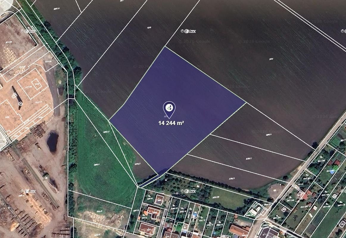 Prodej pole 14 244 m²