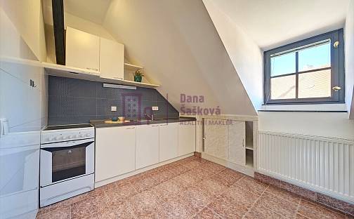 Pronájem bytu 2+kk 50 m², Kostelní, Jindřichův Hradec - Jindřichův Hradec I