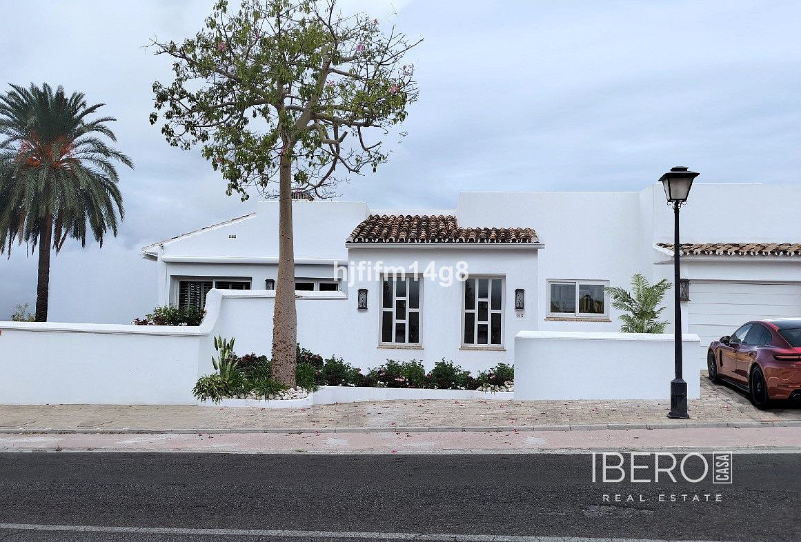 Casa 5+kk – Marbella, Nueva Andalucía - Vista 3